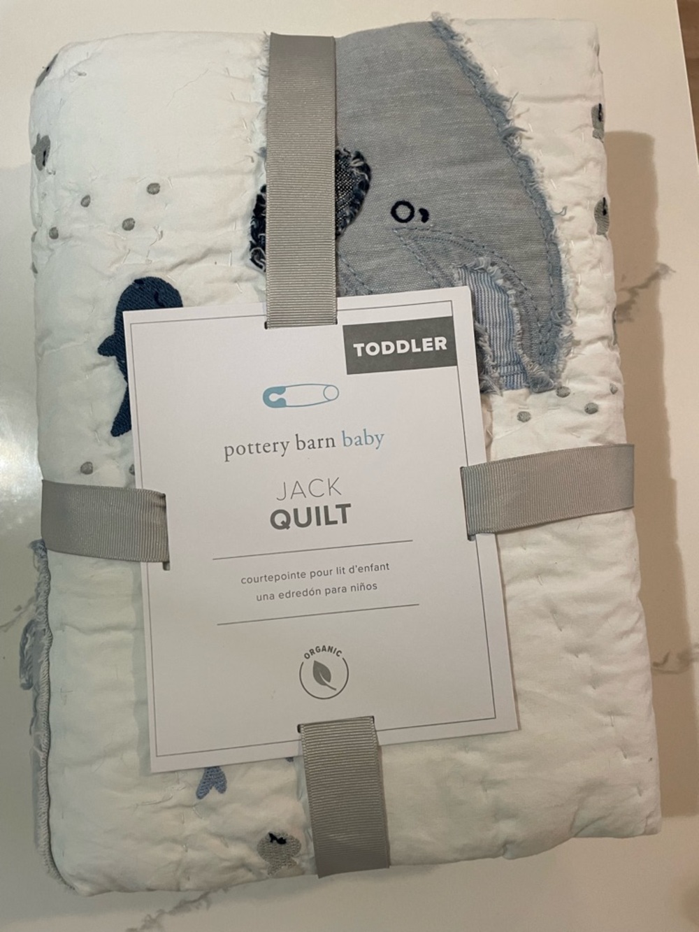 Pottery Barn Kids Jack Quilt in White and Blue